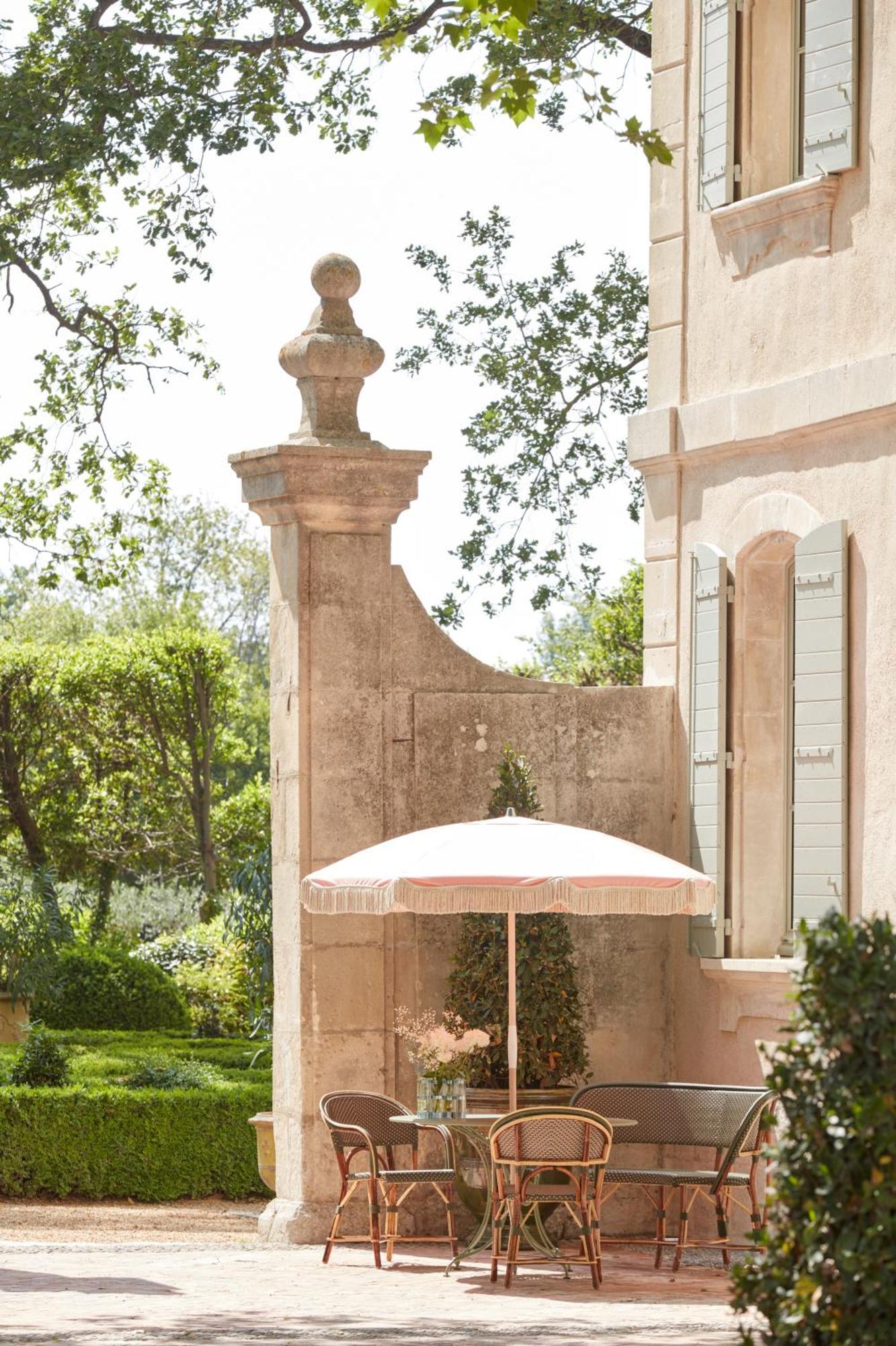Domaine De Chalamon Bed & Breakfast Saint-Remy-de-Provence Exterior photo