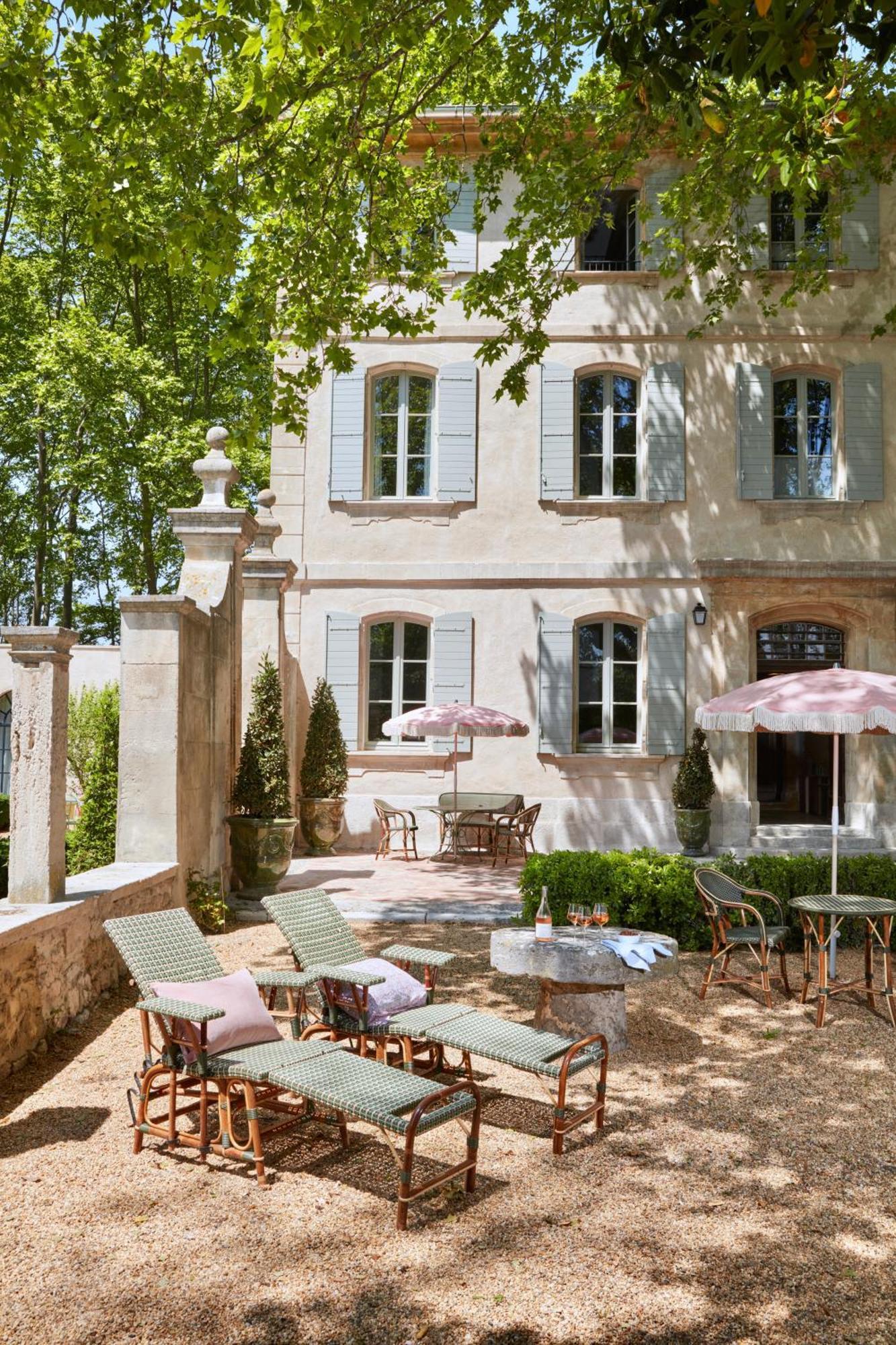 Domaine De Chalamon Bed & Breakfast Saint-Remy-de-Provence Exterior photo